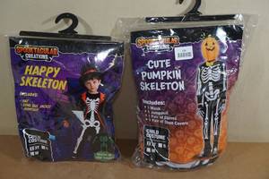 lot 160 image: Kids Halloween Costumes -3T Skeletons