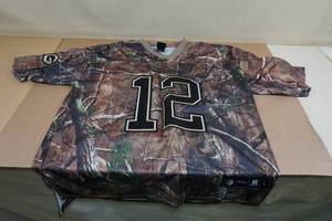 lot 210 image: Reebok NFL Aaron Rodgers Camo Jersey -Mens Large