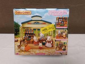 lot 5 image: CALICO CRITTERS GROCERY MARKET