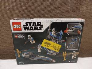 lot 27 image: LEGO STAR WARS SET