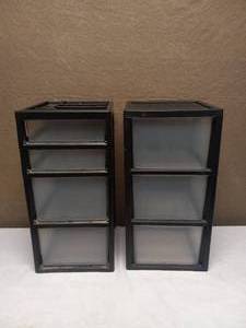 lot 70 image: (2) BLACK STORAGE TOWERS 3 DRAWER & 4 DRAWER