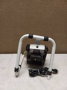 lot 94 image: WHITE HALOGEN WORK LIGHT