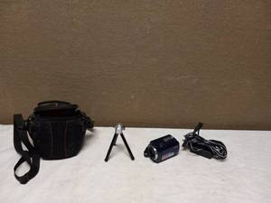 lot 97 image: SONY HANDYCAM DCR-SR68