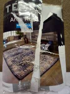 lot 100 image: TEMPO AREA RUG 5FT - 7FT