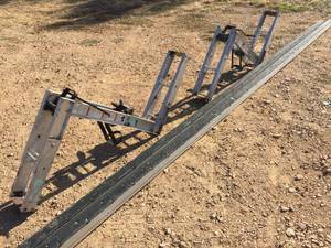 lot 12 image: Pair Qual-Craft Pump Jacks - 24ft