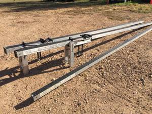 lot 9 image: Pair Alum-A-PolePro-Jack Pump Jack Set - 18ft