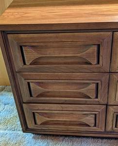 lot 5 image: Vintage Wood Low Dresser