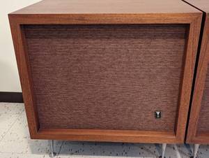 lot 8 image: Pair of Walnut JBL Baron C38 Speakers