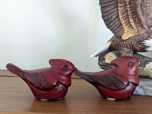 lot 90 image: Pretty Bird Figurines