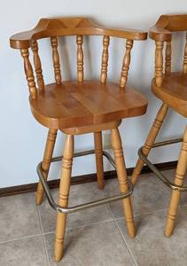 lot 91 image: Three Vintage Oak Swivel Barstools