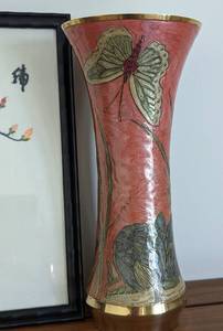 lot 98 image: Pretty Home Decor