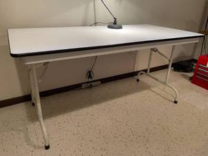 lot 152 image: Folding Work Table With Adjustable Arm Lamp Attached