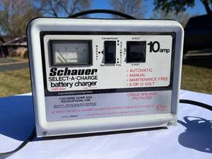 lot 179 image: Schauer 10 Amp Battery Charger Model CRMF612