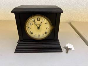 Ingraham Shelf Clock