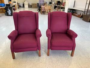 Pair of Recliners