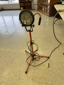 Adjustable Shop Light