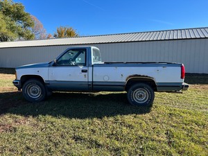 1988 GMC K1500 Pickup with Lots of Updates