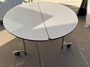 Commercial Rolling Folding Up Table