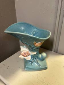 Roseville USA Vase
