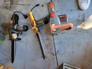 lot 66 image: Remington Chainsaw Collection