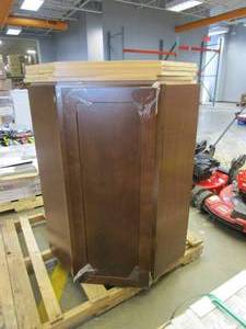 lot 231 image: 34 in x 39 in KITCHEN CABINET