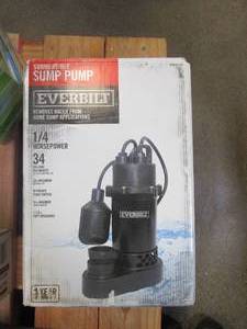 lot 278 image: EVERBILT 14 HP Aluminum Sump Pump Tether Switch (APPEARS TO BE NEW IN BOX)