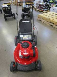 lot 282 image: TROY BILT 21in. 140cc Briggs & Stratton Gas Push Lawn Mower with Rear bag and Mulching Kit Included (LOOKS BRAND NEW, WILL NOT START)
