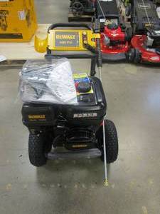 lot 284 image: DEWALT 4400 PSI 4.0 GPM Gas Cold Water Pressure Washer with DEWALT 420cc Engine (MISSING HOSE & BOLTS FOR HANDLE, DOES NOT START)