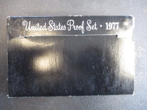 33. 1977-S US Mint Proof Set - Featuring the Eisenhower Dollar