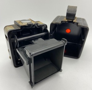 lot 360 image: Vintage Hawkeye Bakelite Brownie Camera - Flash Model