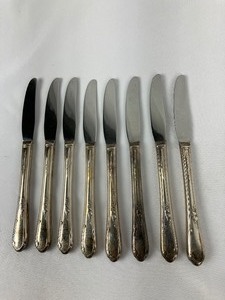 lot 386 image: Service of Wm. A Rogers Meadowbrook Silver Plated Flatware
