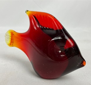 lot 57 image: Collection of Three Murano Art Glass Fish- Red, Orange & Gold