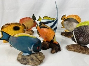 lot 390 image: 7 Hand Carved Tropical Fish on Wood Bases