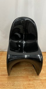 lot 66 image: Black Mid-Century Reproduction of Panton Chair