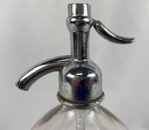 lot 395 image: Vintage Glass Italian Seltzer Water Dispenser Topaz Water Company