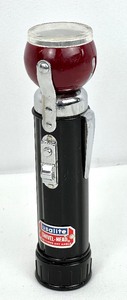lot 109 image: Vintage Usalite Swivel-Head Flashlight