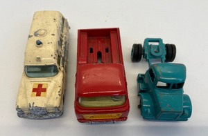 lot 119 image: 3 Vintage Die Cast Vehicles - 1950s Winross Truck, 1965 Corgi Jeep, 1968 Matchbox Mercedes Ambulance