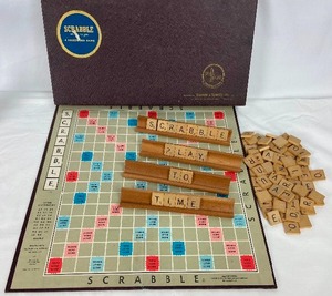 lot 140 image: Vintage Games - 1970s Scrabble, 1970s Steiffel Tower & Dusyma German Wooden Cars  Trucks