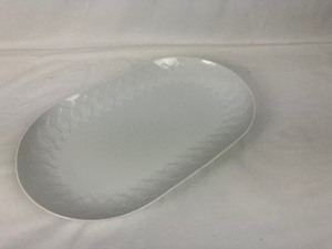 lot 153 image: Set of Serving Platters - Lotus White by Rosenthal China - Made in Germany