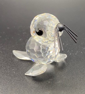 lot 179 image: Swarovski Crystal Figurine Baby Seal # 7663 NR 046 000