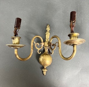 lot 214 image: Antique Brass Sconces