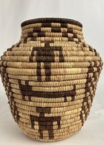 lot 226 image: Bamboo Bowl & Native Woven Basket