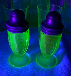 lot 247 image: Green Depression Uranium Glass Decanter, 6 Glasses, Salt and Pepper and Small Dish