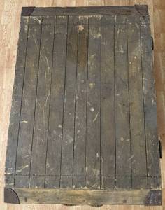 lot 256 image: Yellow Wood Shipping Crate with Metal Hardware
