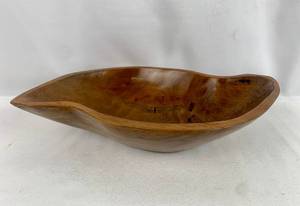lot 282 image: Unique Global Vintage Wooden Vessel and Cheese Board