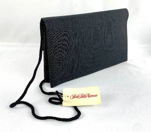 lot 295 image: A Collection of Black Vintage Handbags - Saks Fifth Avenue, la france, Joseph Magnin