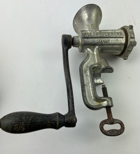 lot 291 image: Vintage Alexander Werk #5 Meat Grinder
