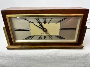 lot 353 image: Antique Seth Thomas Mantle Clock