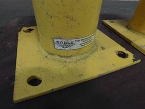 lot 28 image: 2 - Industrial Safety Posts