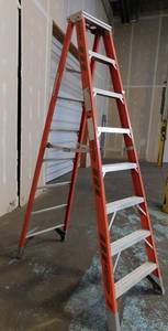 lot 30 image: Werner 8 Fiberglass Ladder